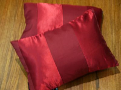 BUY-ONE-GET-ONE-FREE-DESIGNER-CUSHION-2-colours-marone-or-cream-50-cm-X-35-cm-NEW-SPECIAL-BARGAIN