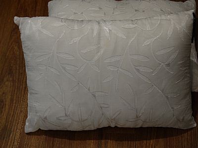 BUY ONE GET ONE FREE DESIGNER CUSHION 2 colours marone or cream 50 cm X 35 cm NEW SPECIAL BARGAIN